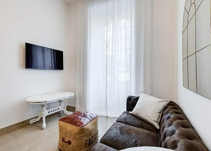 Fama - Mecenate 3br & 2ba Rzym