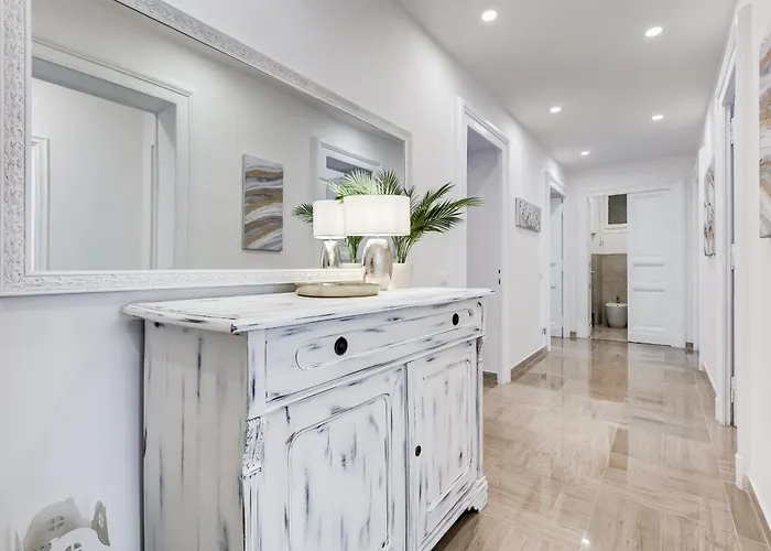 Fama - Mecenate 3br & 2ba Rzym